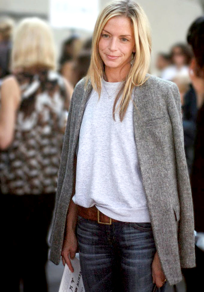 Oui au t�lescopage entre sweat-shirt casual et blazer sans col !