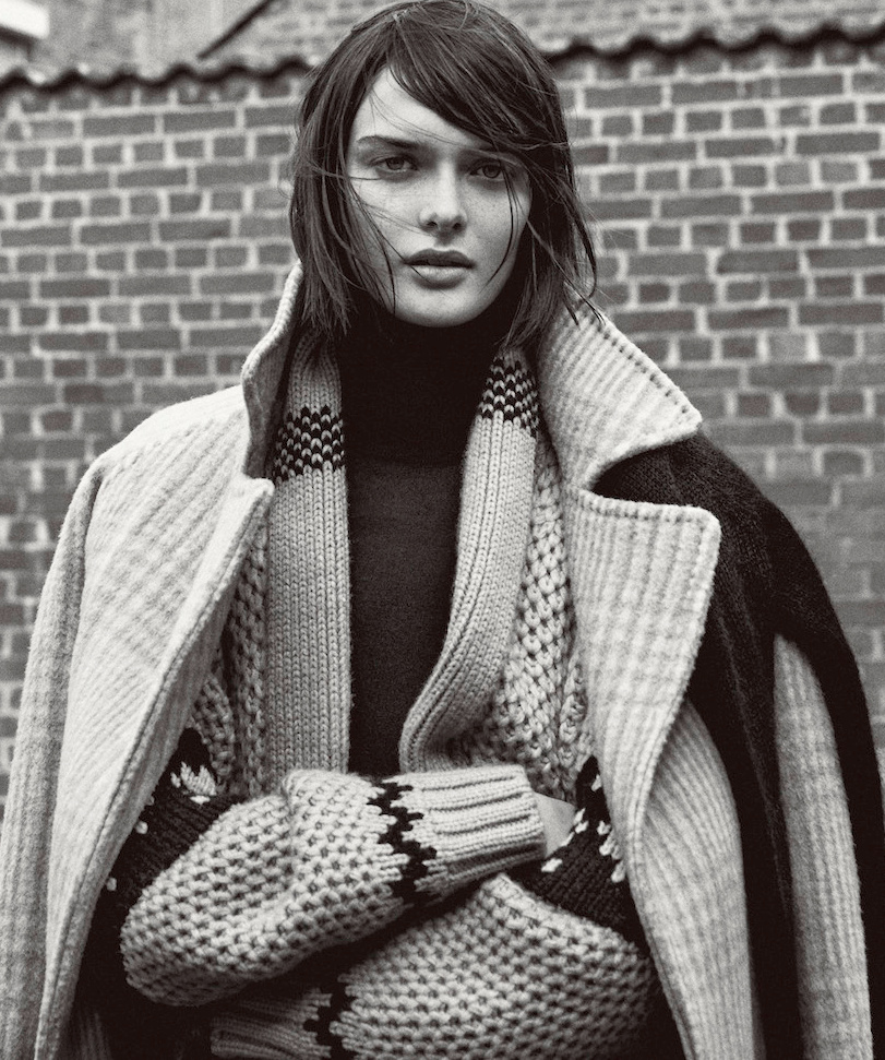 Pardessus + gilet douillet + pull col roul� = le bon mix