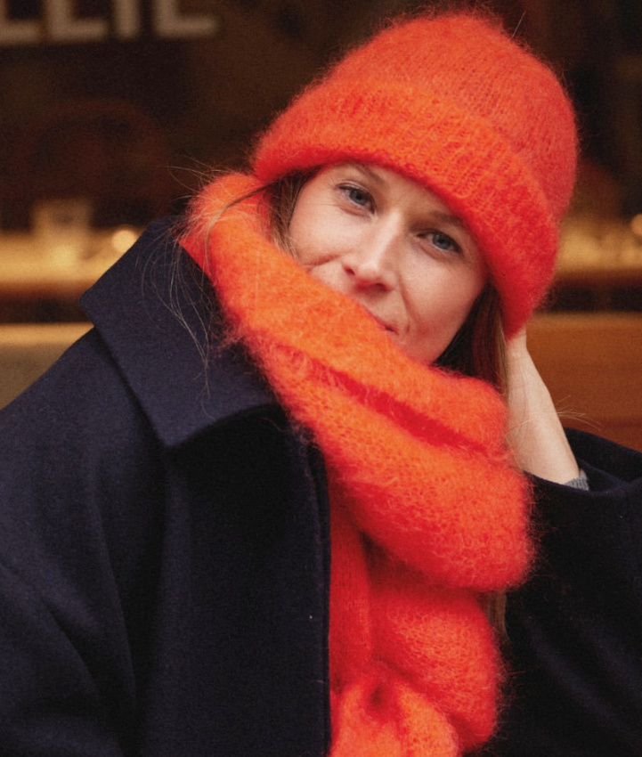 Rien de tel qu'un bel orange moelleux pour twister un sage bleu marine !