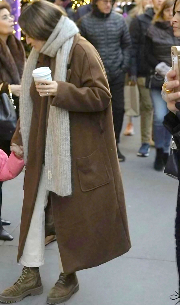 Mlant douceur, longueur 7/8 et camaeu de teintes chaleureuses, ce look a tout bon !