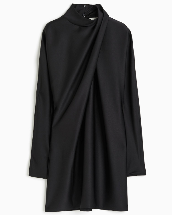 Robe noire  effet drap