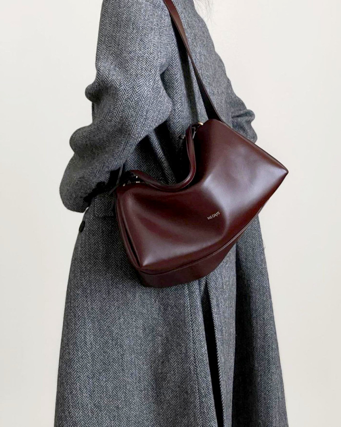 Bordeaux + chevrons gris = le bon mix