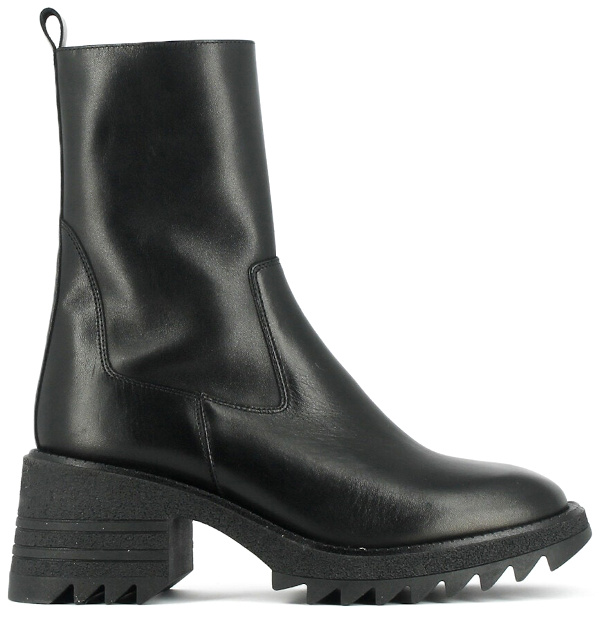 Bottines en cuir noir