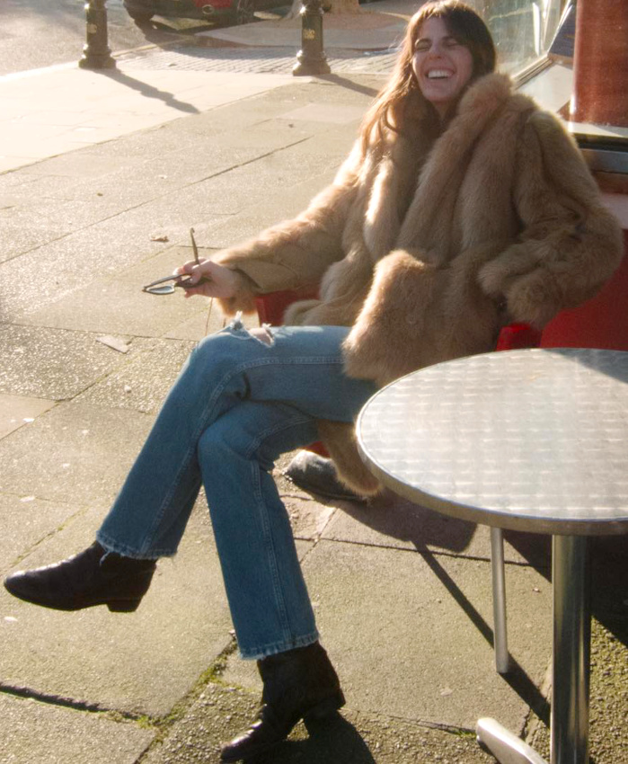 clat de rire + fourrure vintage = le bon mix