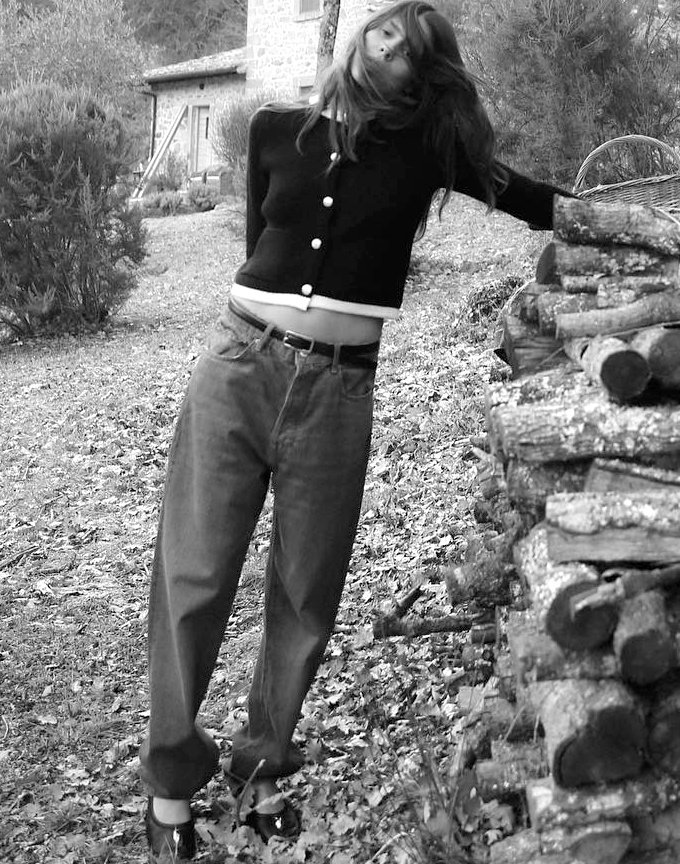 Oui au duo cardigan sage/jean trop large !