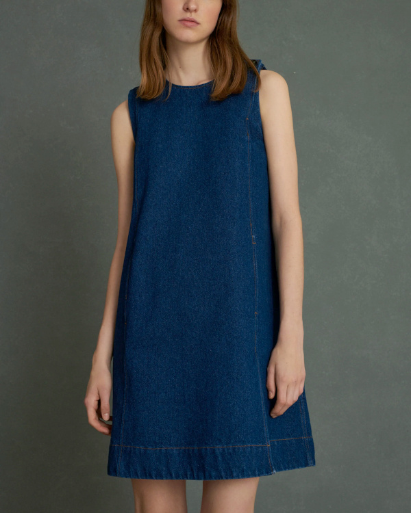 Robe sans manches forme trapze en denim bleu indigo