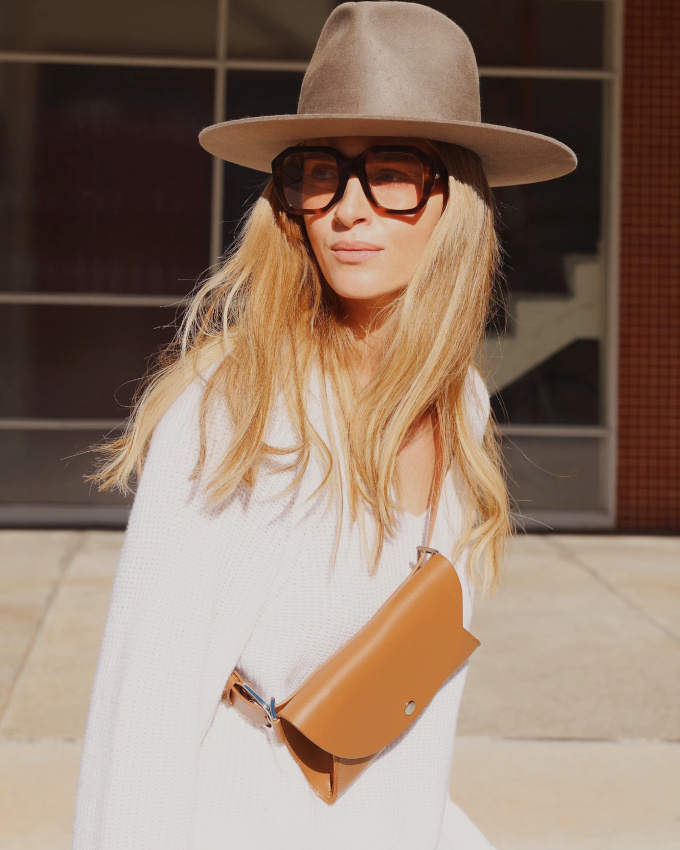 Rien de tel pour rehausser son style que d'augmenter lgrement la taille d'accessoires classiques