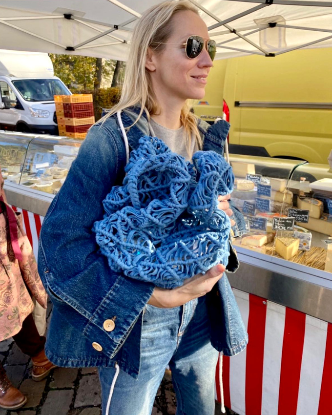 Oui au camaeu de jeans aussi frais qu'inattendu !