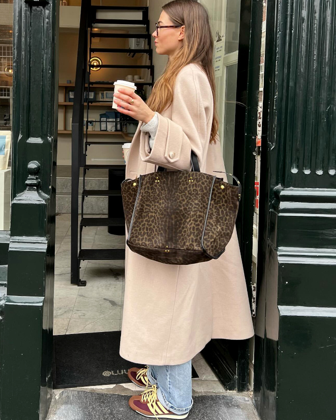 Imprim lopard + touche de jaune = le bon mix