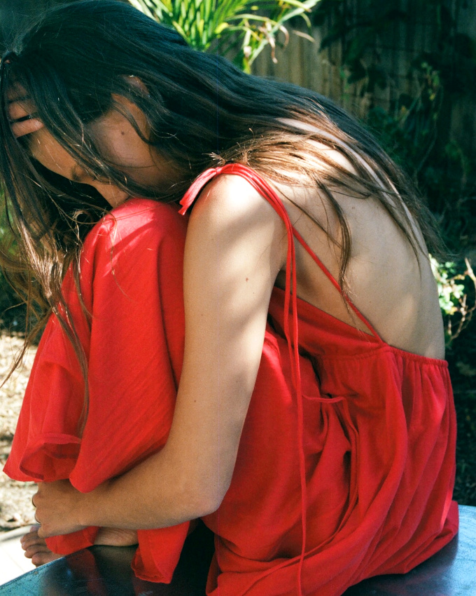 Wanted : une robe rouge dos nu fleurant bon l't !