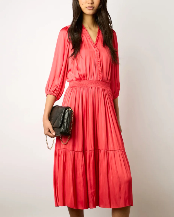 Robe midi en satin  volants rose corail