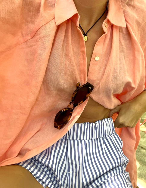 Abricot + rayures bleu et blanc = le bon mix