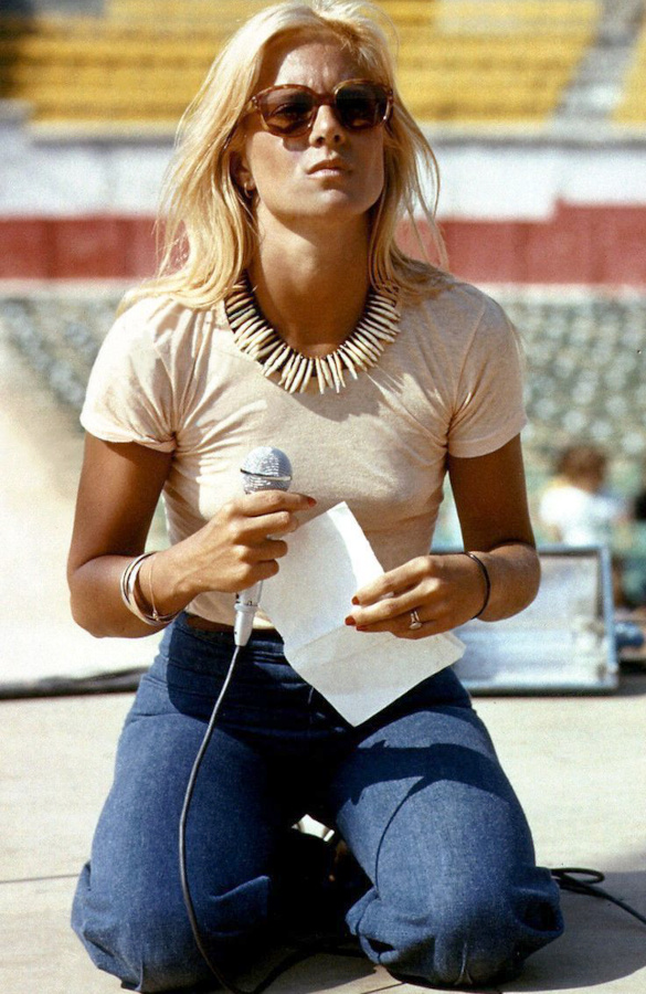 Le look seventies de Sylvie Vartan n'a pas pris une ride...