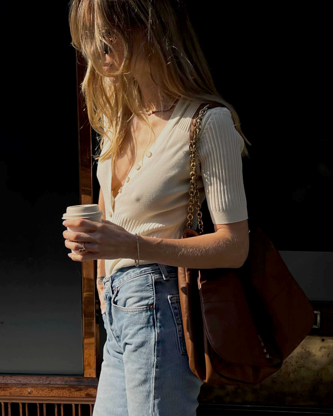 Toujours penser  dboutonner nos hauts les plus sages !