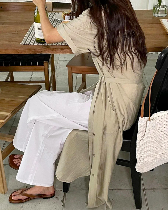 Couvrante mais lgante et lgre, cette tenue a de quoi sduire celles dtestant les mini longueurs estivales