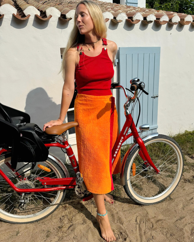 Rien de tel que du turquoise en touches pour allger le mix rouge/orange !