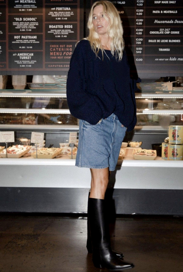 Mlant cosyness et zeste d'audace, ce look a tout bon !