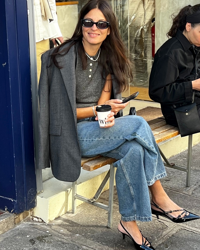 Quand le jean large apporte ce qu'il faut de dcontraction au duo gris/noir cher aux working girls...