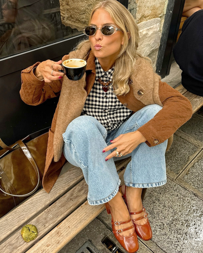 Oui aux tenues automnales pouvant encore se passer de chaussettes !