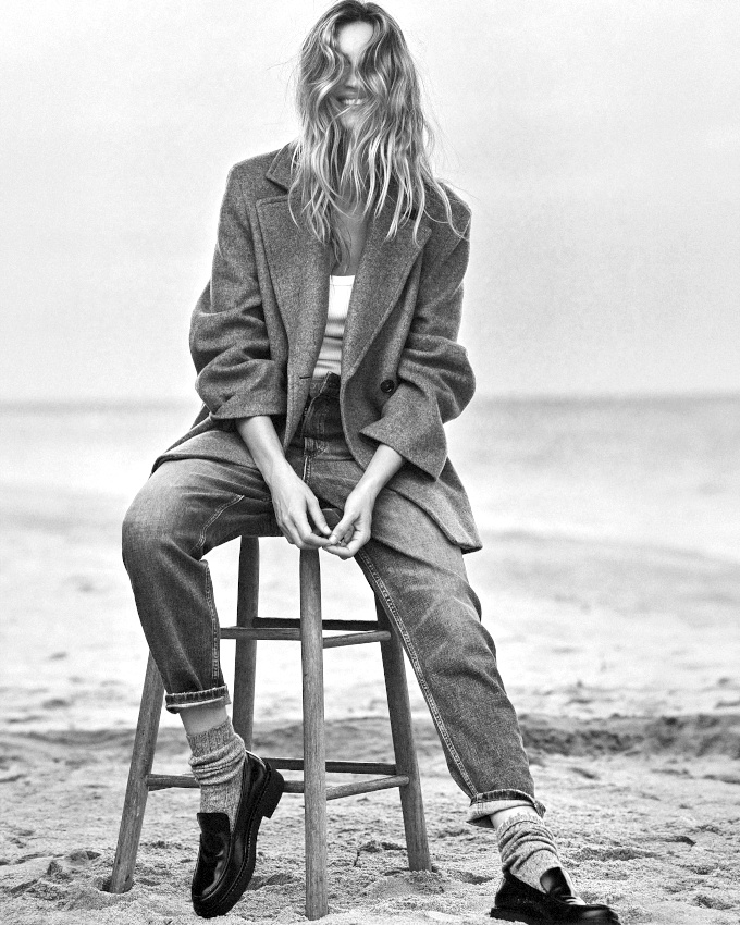 Envie de chaussettes tire-bouchonnant au dessus des mocassins !