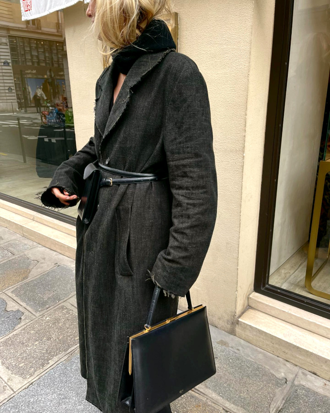 Oui au mix de textures sublimant les nuances de noir !