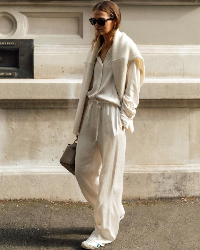 Mlant douceur et nonchalance, ce look a tout bon !