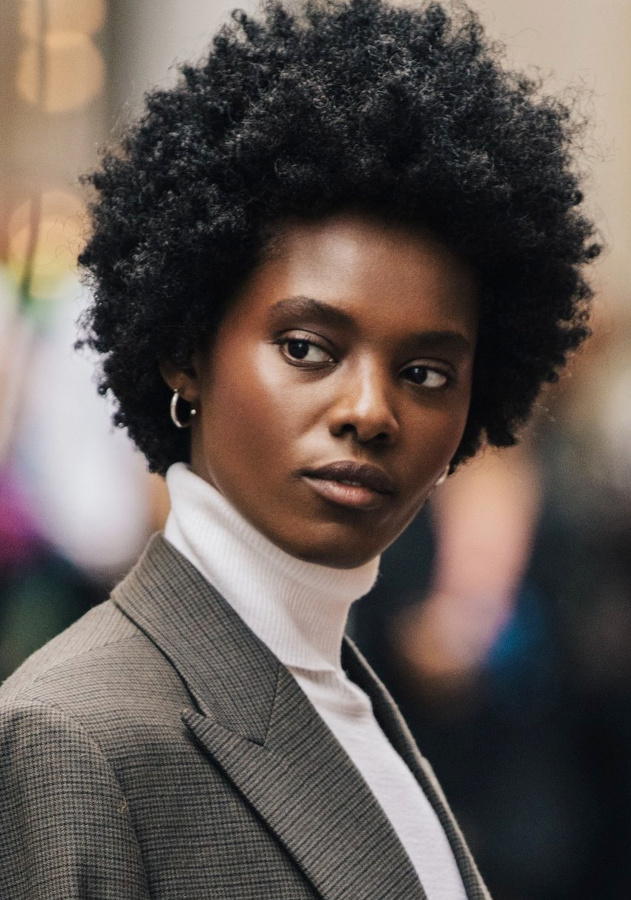 Col roul + blazer = le bon mix