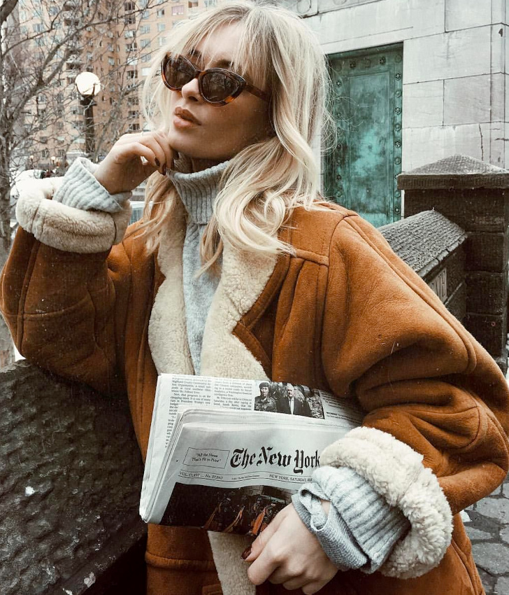 Peau laine cosy + lunettes de soleil glamour = le bon mix
