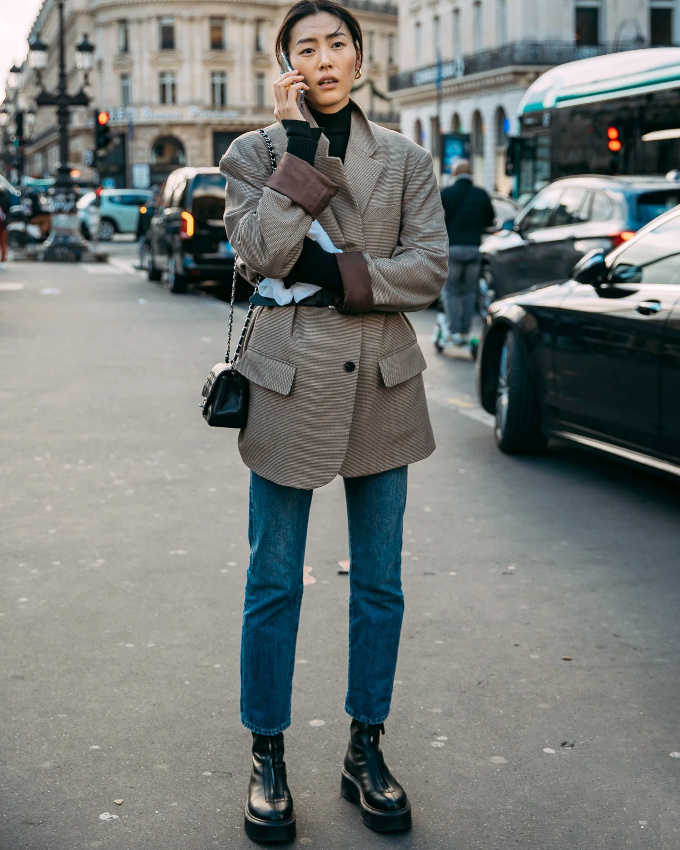 Oui au blazer trop grand port ceintur et les manches roulottes !