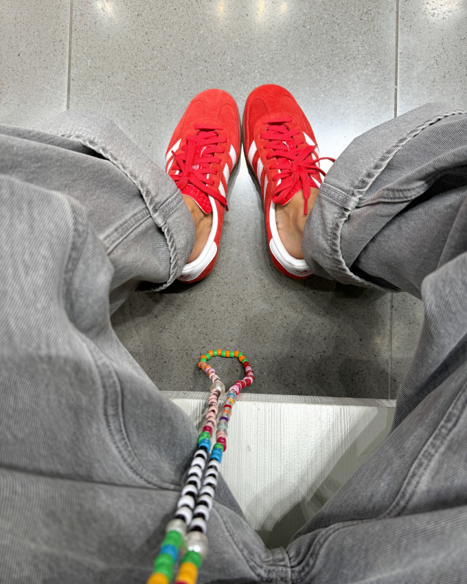 Gris + rouge + blanc = le bon mix