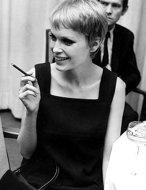 Coupe garonne + petite robe noire = le bon mix