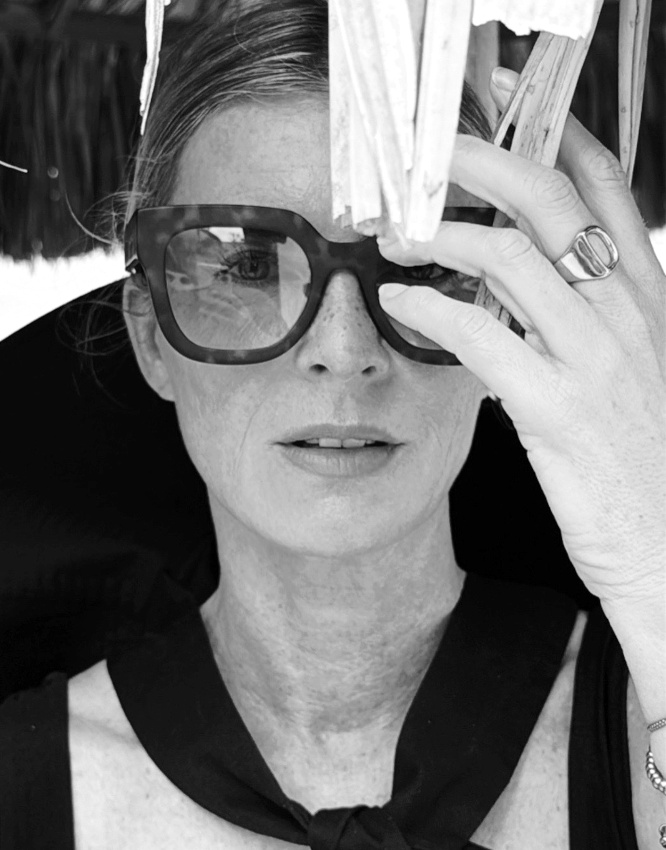 Wanted : une paire d'immenses lunettes !