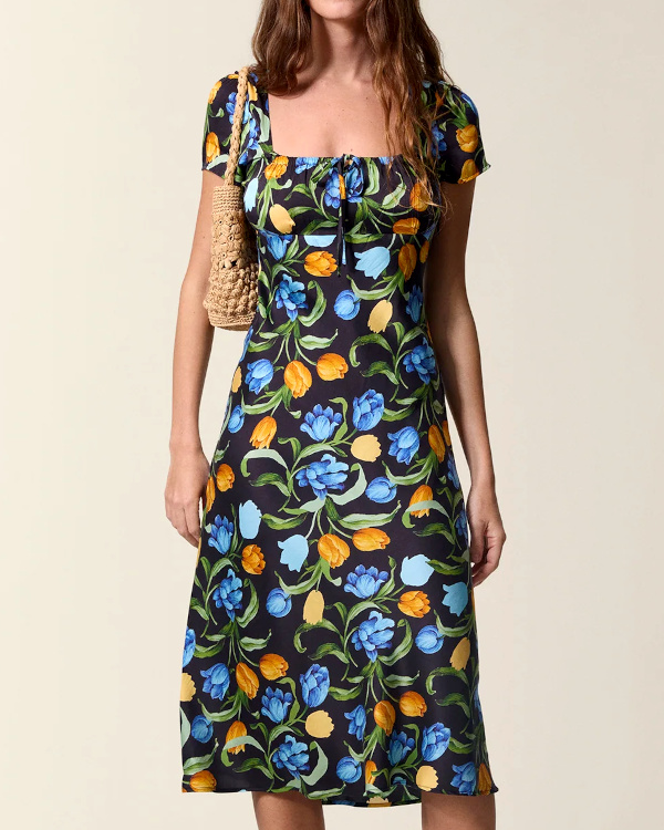 ROBE MIDI À MANCHES COURTES IMPRIMÉE