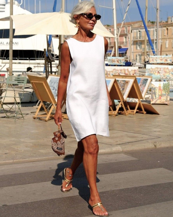 Robe courte blanche