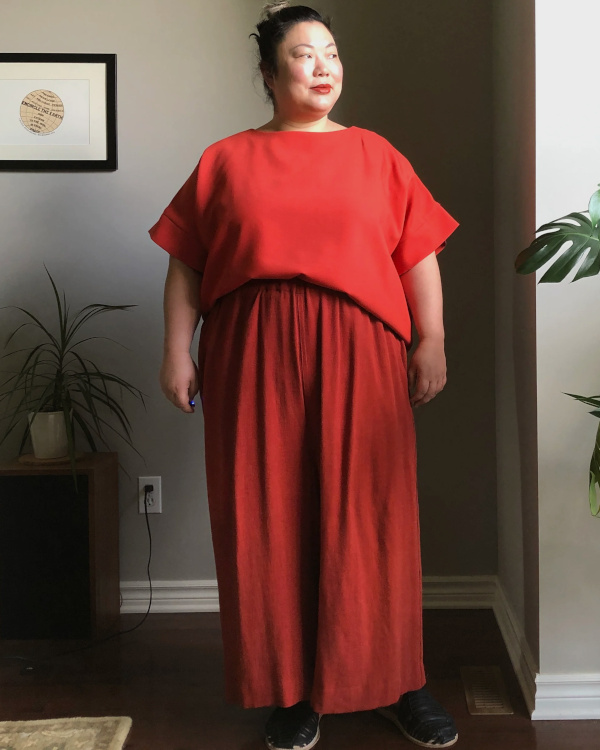 Robe rouge pour femme ronde