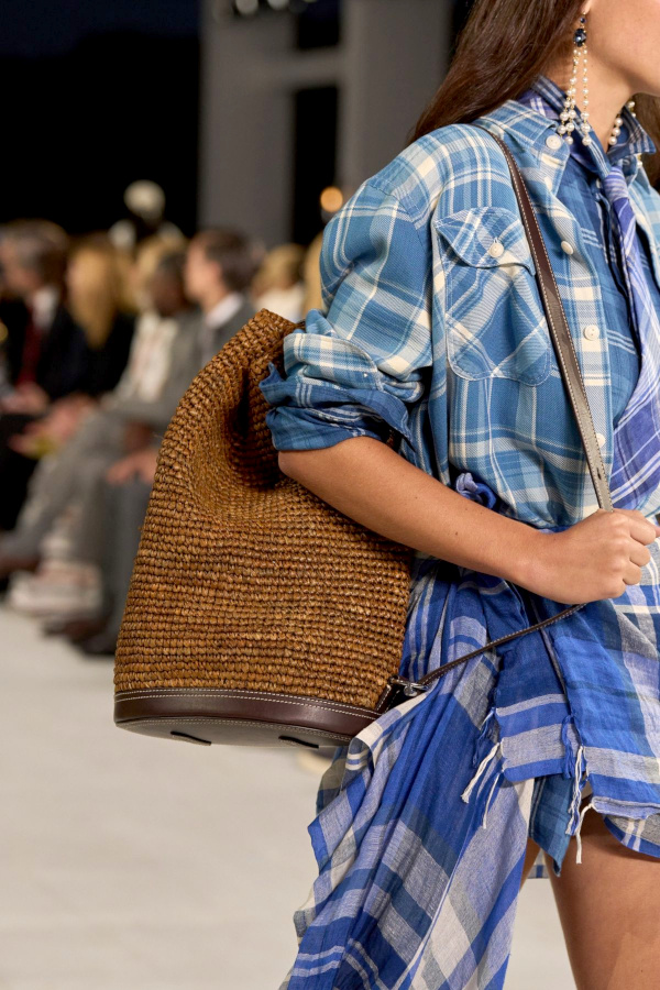 Oui au duo raphia tress/mix de carreaux !