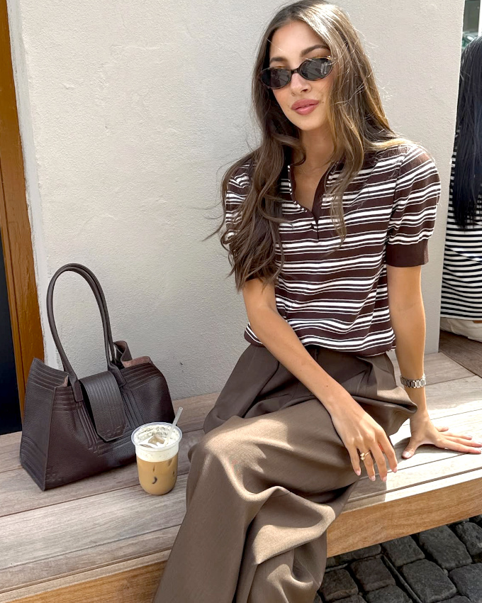 Twist grce  un mix de styles, le camaeu de marron gagne en dsirabilit !