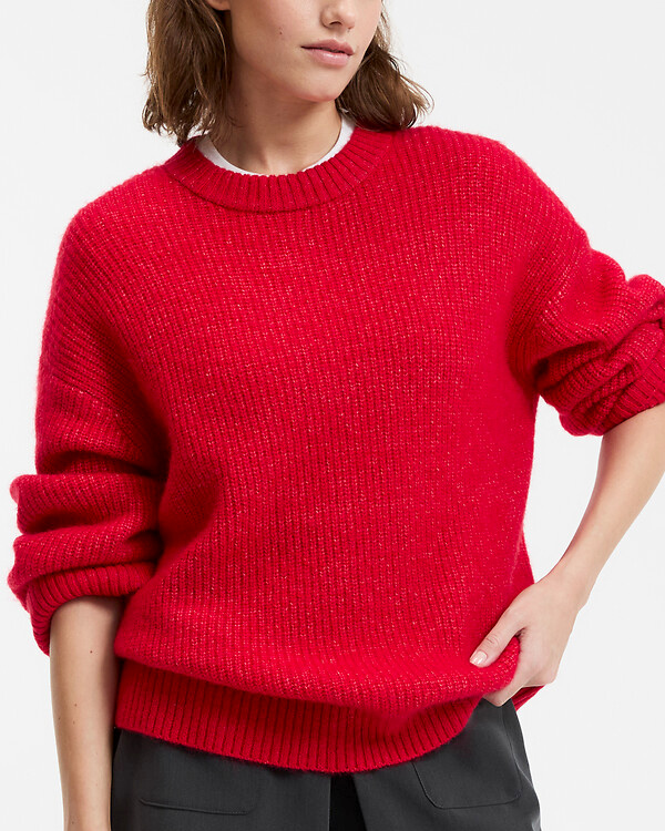 Pull col rond en grosse maille mousseuse rouge