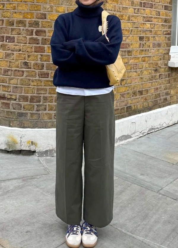 Pull et pantalon kaki