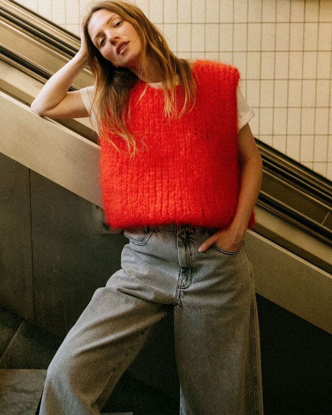 Rouge orang + maille duveteuse = le bon mix