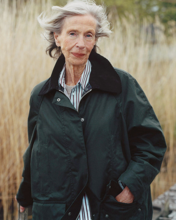 Veste de chasse + chemise  rayures + tee-shirt col rond = le bon mix