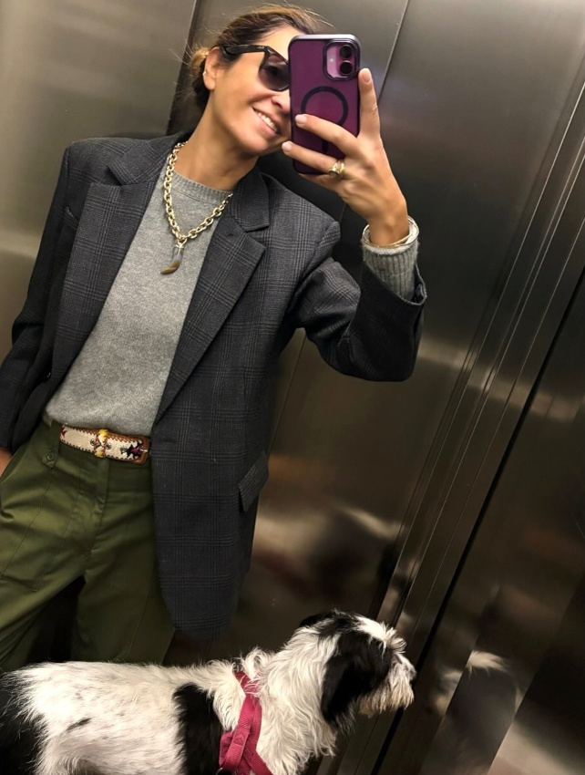 Rien de tel que de twister l�g�rement ses basiques pour obtenir un look impactant et facile � vivre !