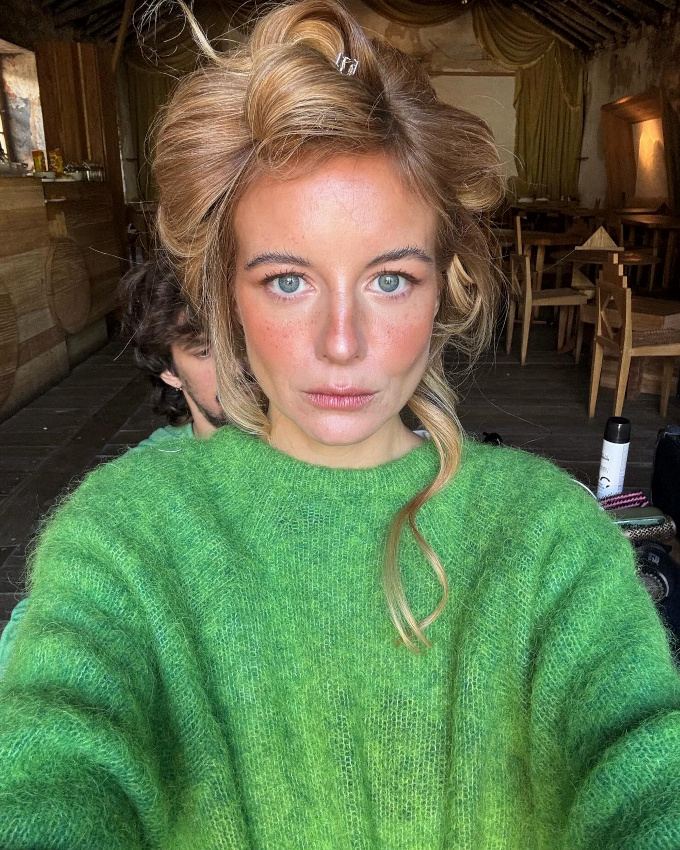 Associer son pull � la couleur de ses yeux est souvent une bonne id�e !