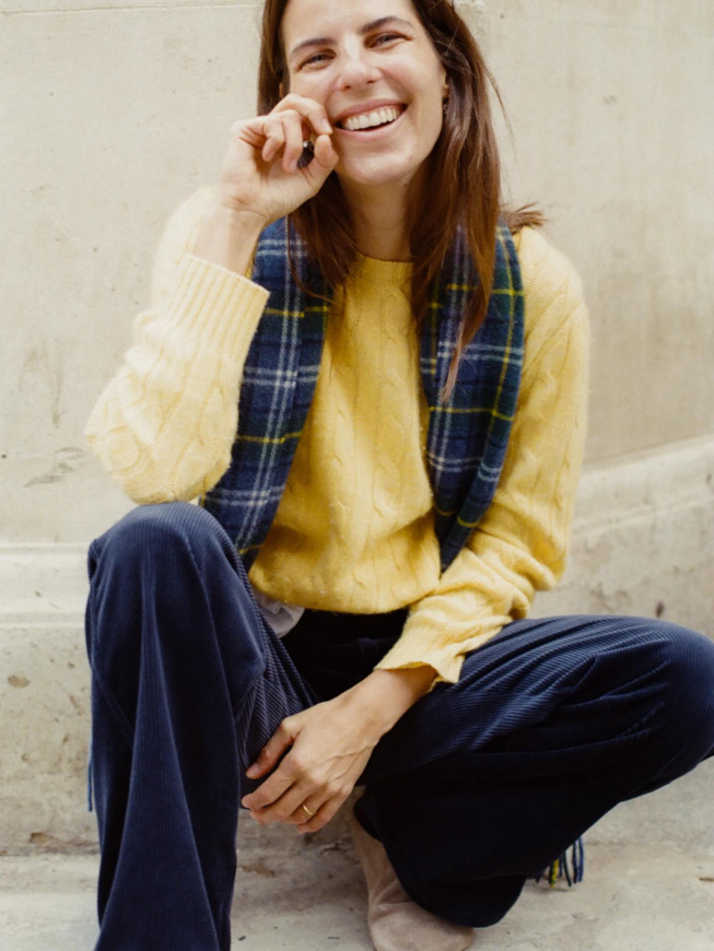 Bleu marine + jaune duveteux = le bon mix