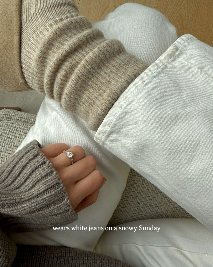 Chaussettes ultra douillettes + bijou d�licat = le bon mix