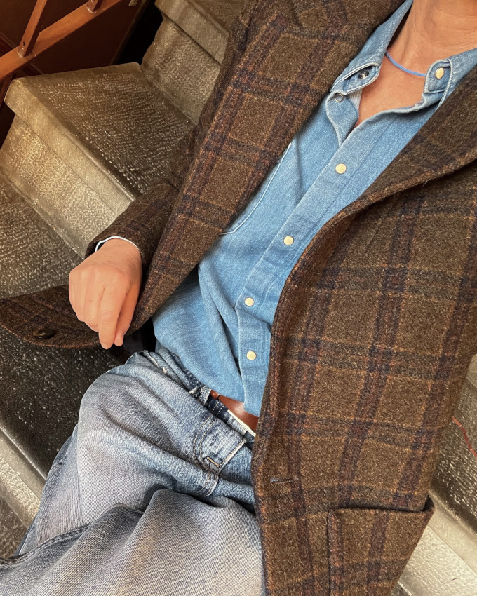 Blazer en tweed + total look jean = le bon mix