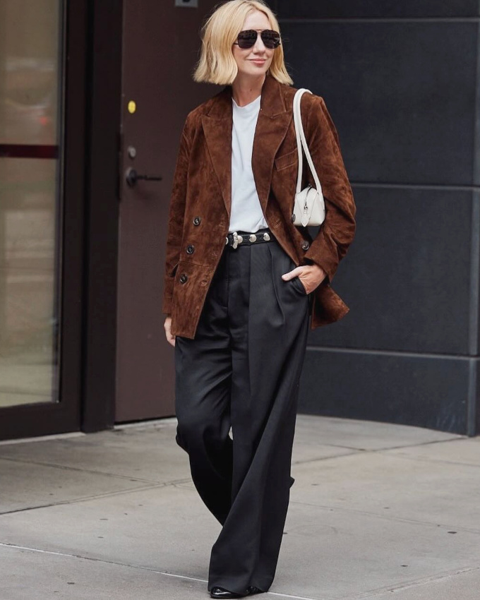 Lorsque le cow-boy rencontre la working girl...