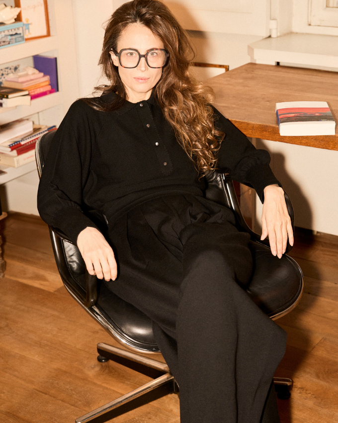 Maxi lunettes + maxi chevelure = le bon mix