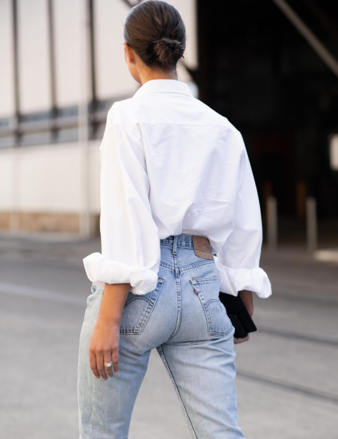 Chemise blanche + jean 501 délavé = le bon mix