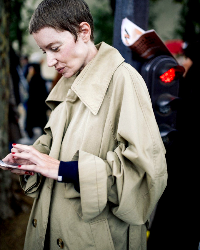 Coupe courte + classique décliné en mode oversize = le bon mix